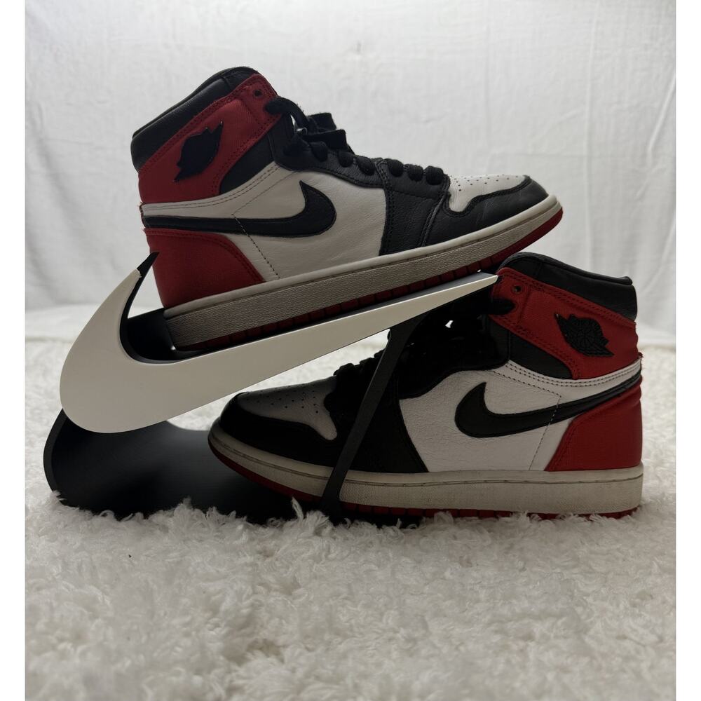 Nike‎ Air Jordan 1 Retro High Satin Black Toe Size 7.5 Women's
